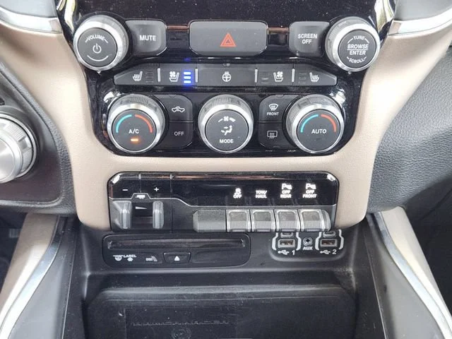 Used 2019 Black Ram Laramie image 19