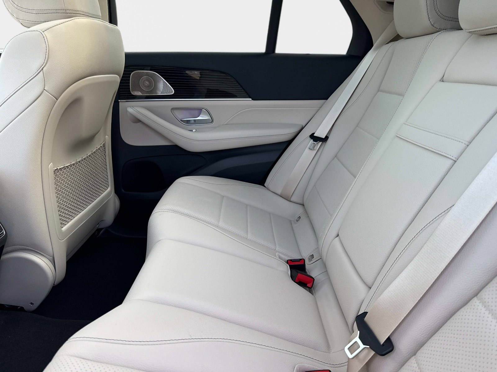 New 2026 Polar White Mercedes-Benz 350 4MATIC® SUV image 14