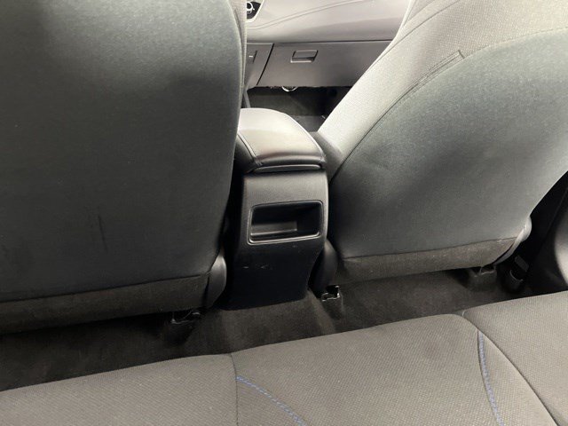 Certified Used 2022 Pearl Toyota SE image 35