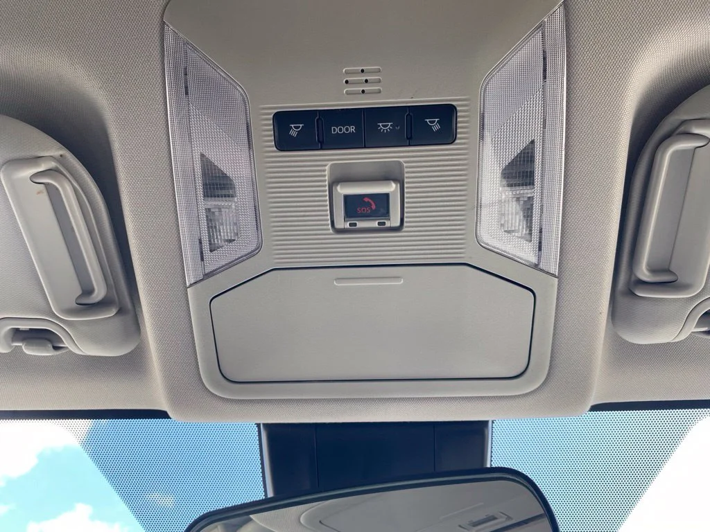 Used 2022 Silver Toyota XLE image 26