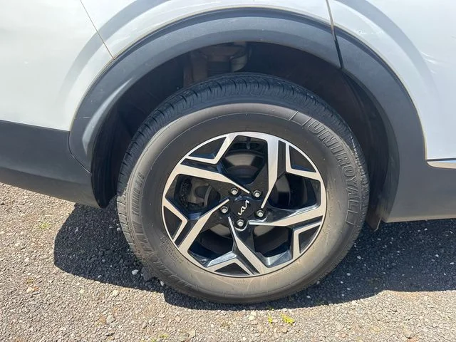 Certified Used 2023 White Kia LX image 23