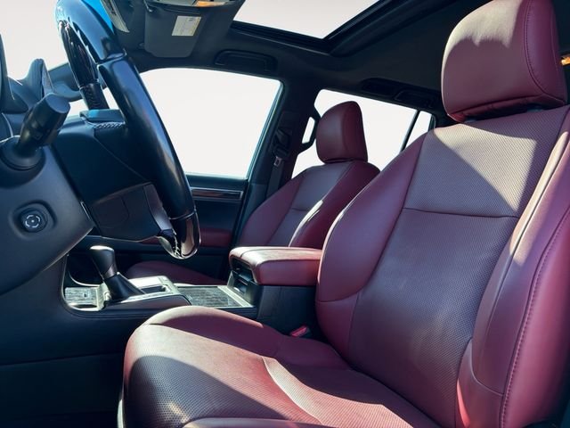 Used 2022 Black Lexus 460 image 9