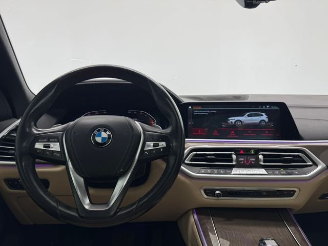 Used 2021 Alpine White BMW sDrive40i image 3