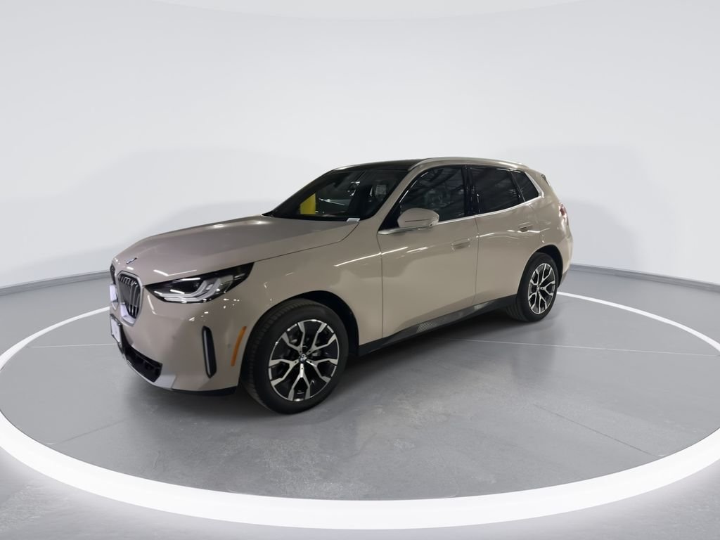 Used 2026 Gray Metallic BMW 30 xDrive image 4