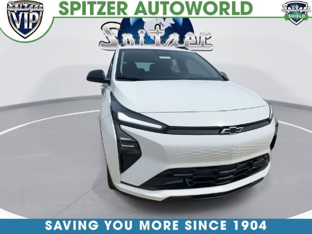 New 2027 Summit White Chevrolet RS image 4