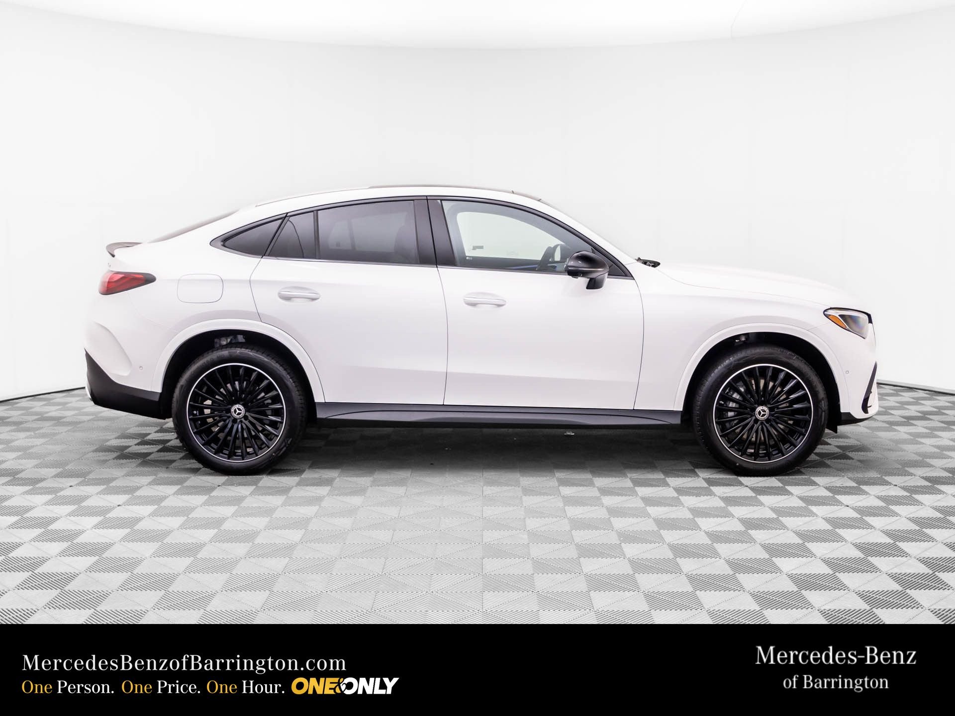 New 2026 Polar White Mercedes-Benz GLC 300 Coupe image 7