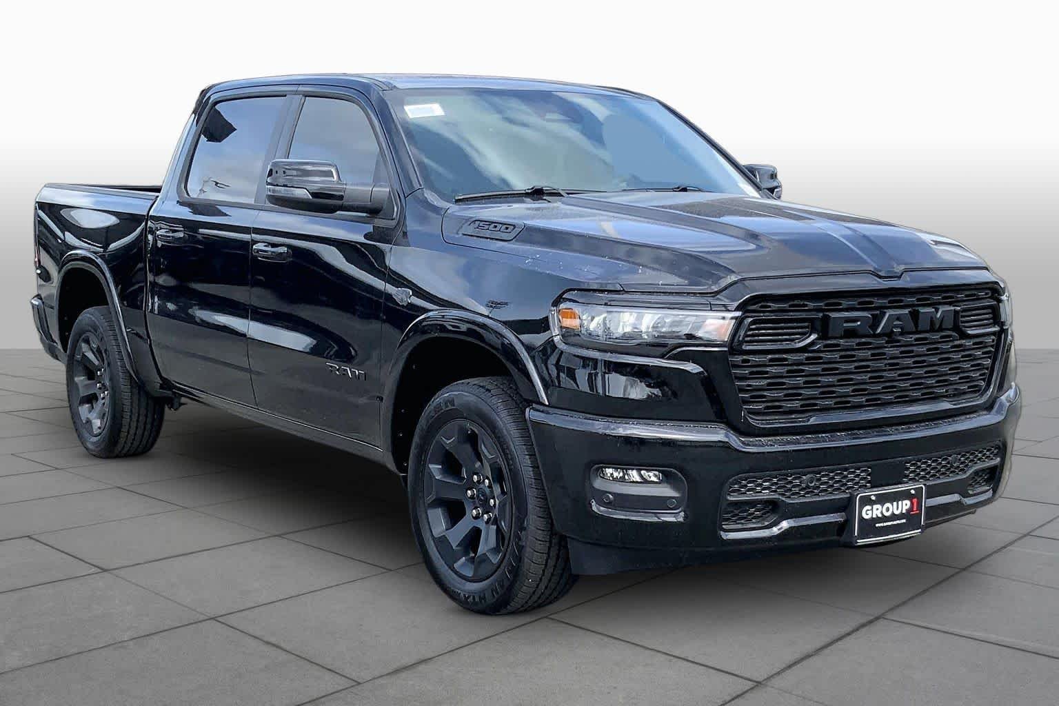 New 2027 Diamond Black Crystal Pearl-Coat Exterior Paint RAM Lone Star image 2