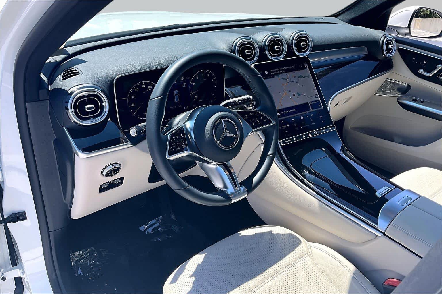 Used 2026 Polar White Mercedes-Benz GLC 300 image 17