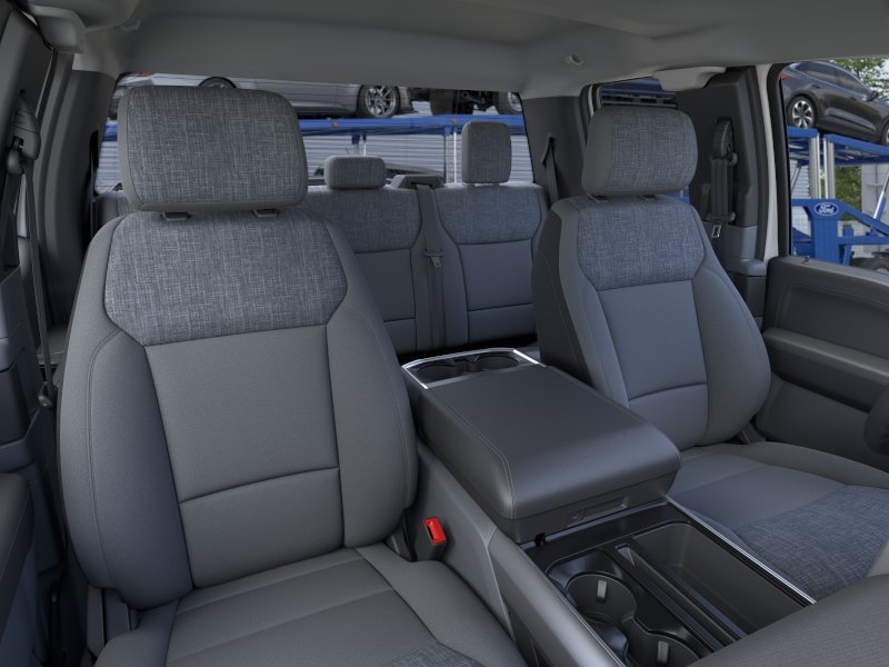 New 2026 Oxford White Ford XLT image 10
