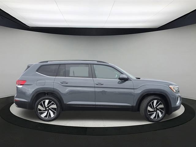 New 2026 Pure Gray Volkswagen 2.0T SE w/Technology image 8