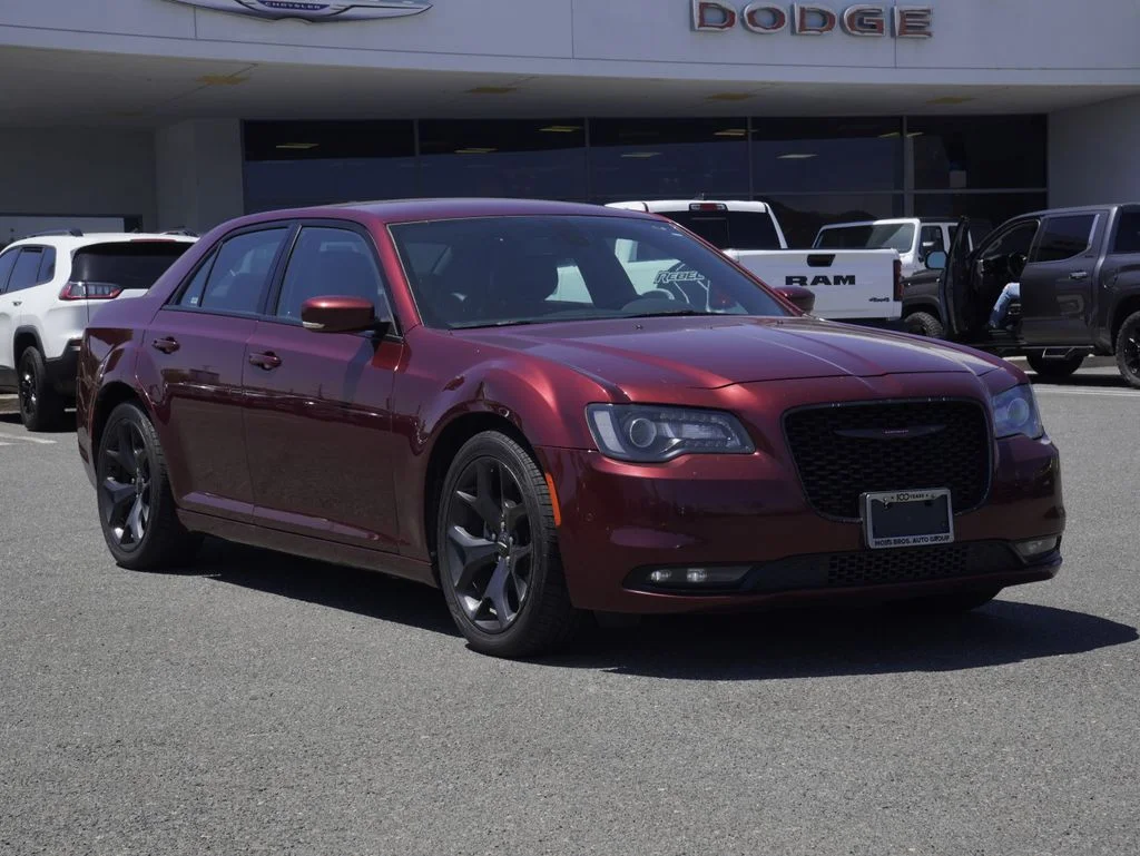 2021 Chrysler 300 S's photo
