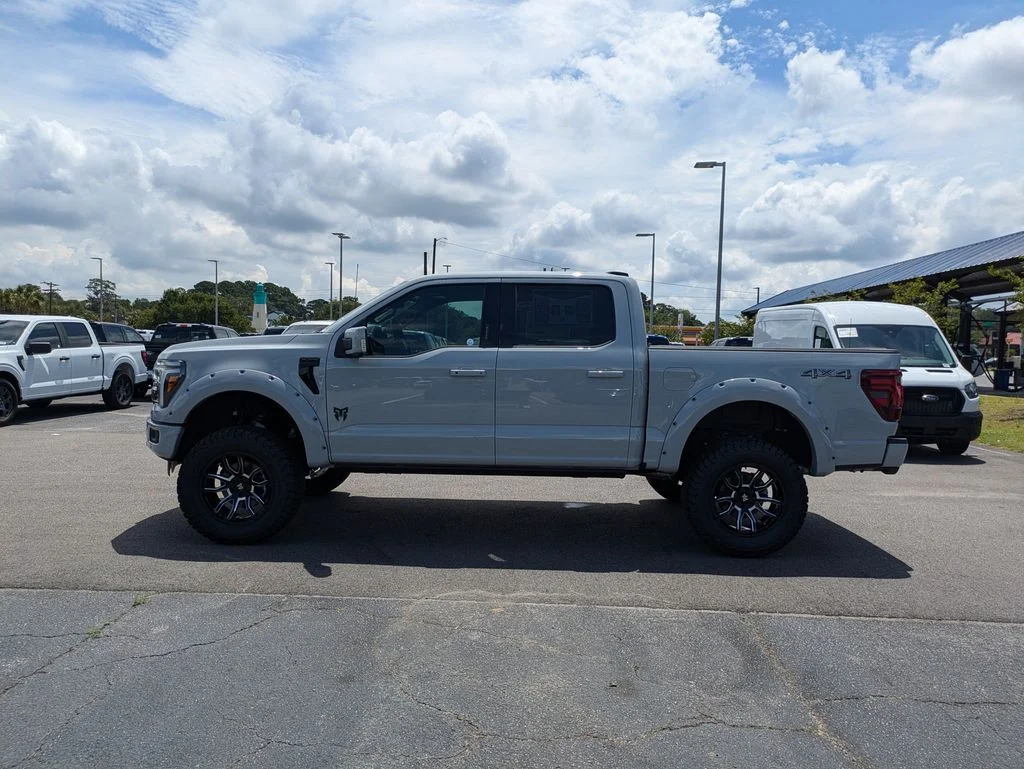New 2026 Avalanche Ford Lariat image 7