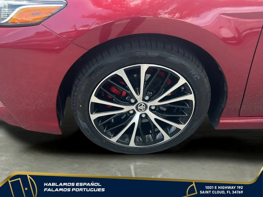 Used 2018 Red Toyota SE image 34