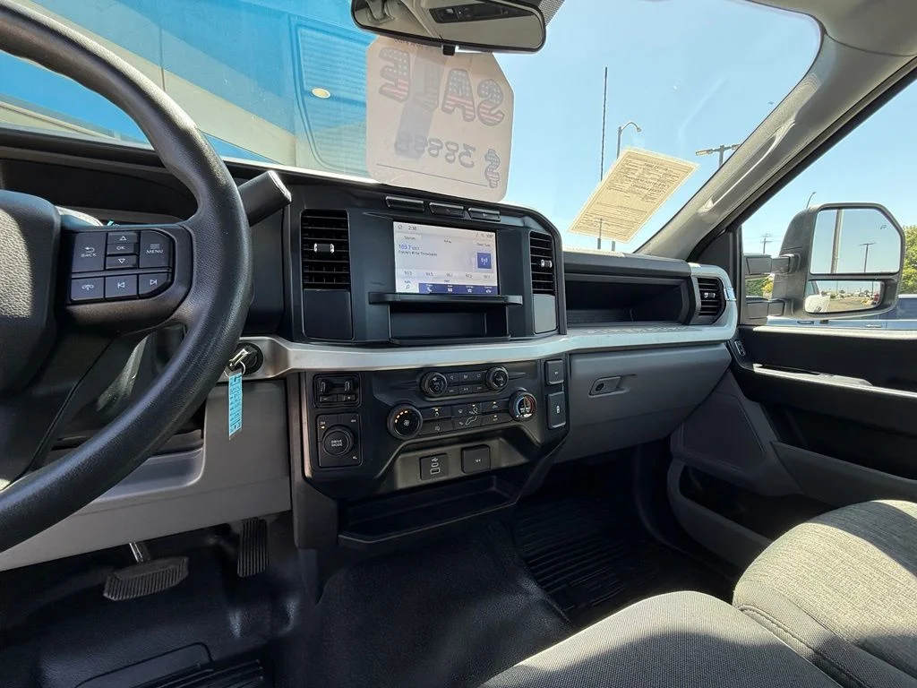 Used 2023 White Ford XL image 22