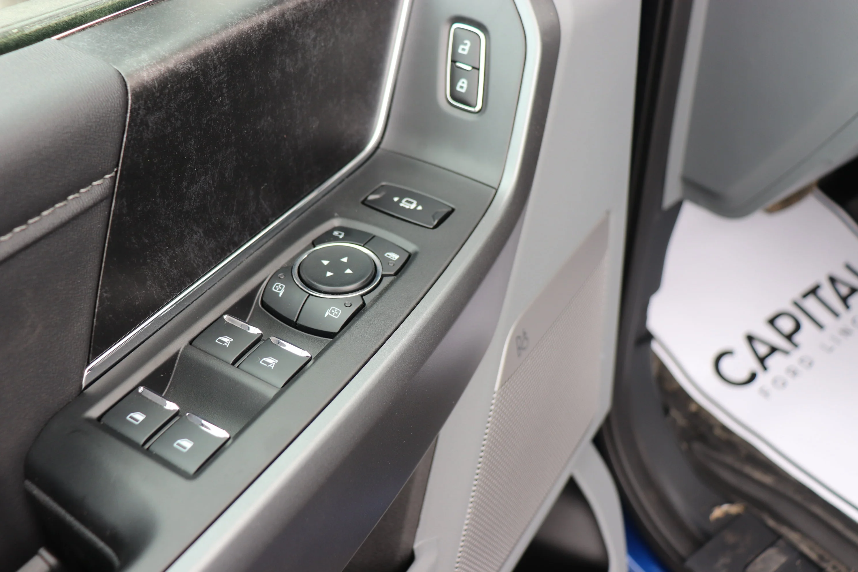New 2026 ARGON BLUE METALLIC Ford XLT image 10