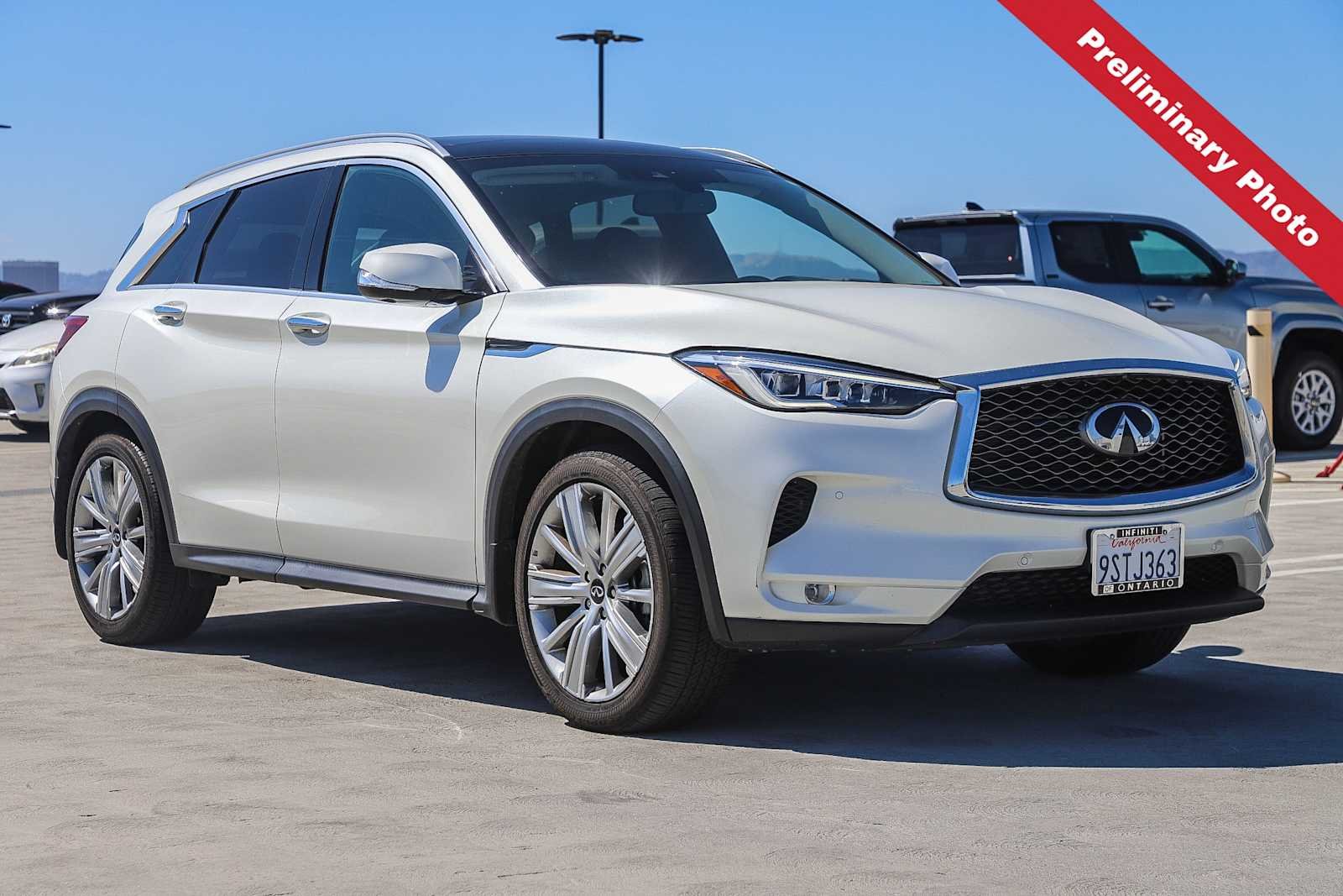 Used 2021 Majestic White INFINITI SENSORY image 3