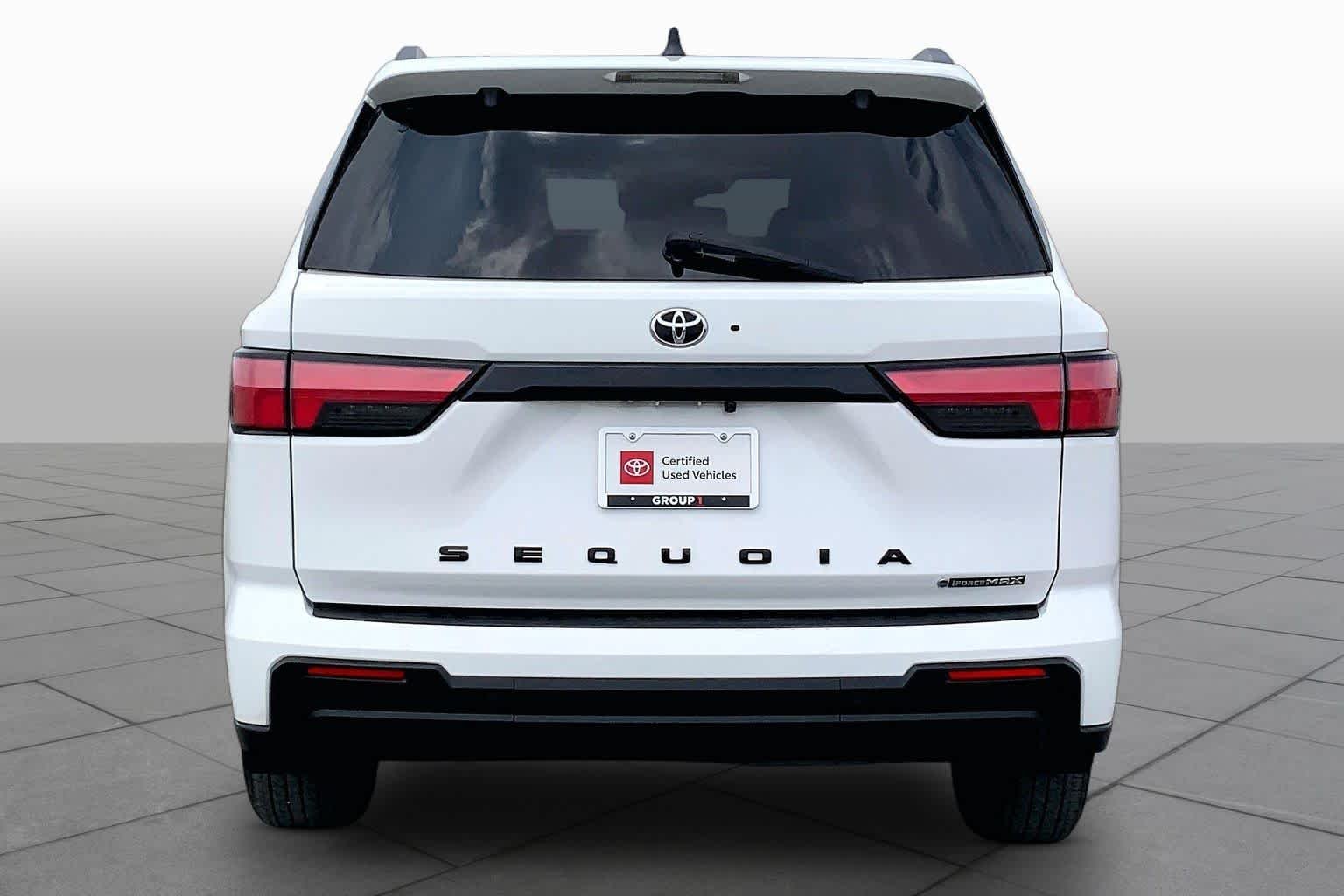 Used 2025 Ice Cap Toyota SR5 image 5