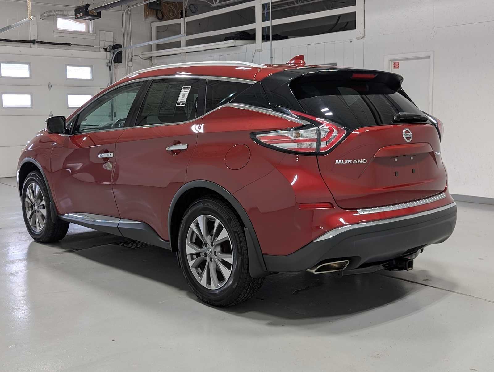 Used 2018 CAYENNE RED Nissan SL image 10