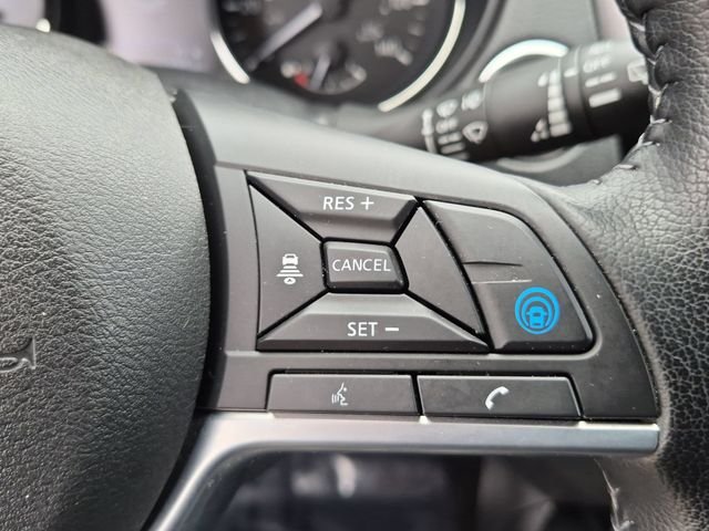 Certified Used 2022 White Nissan SL image 15