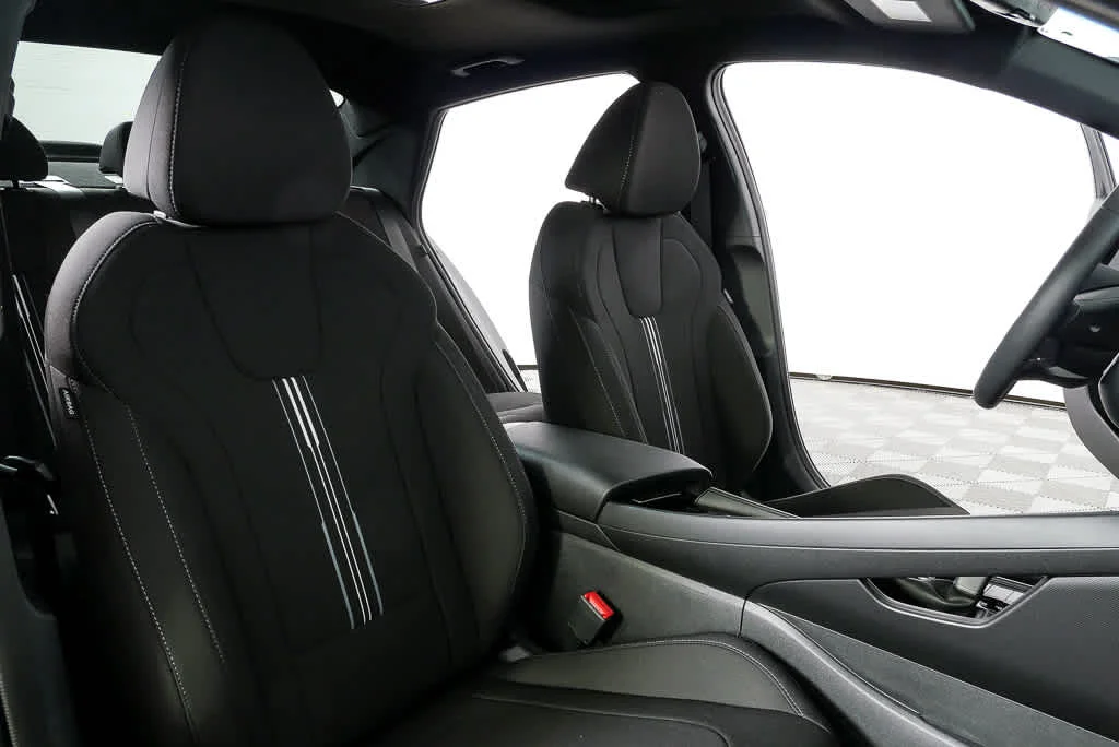 New 2026 Amazon Gray Hyundai SEL Sport Premium image 32