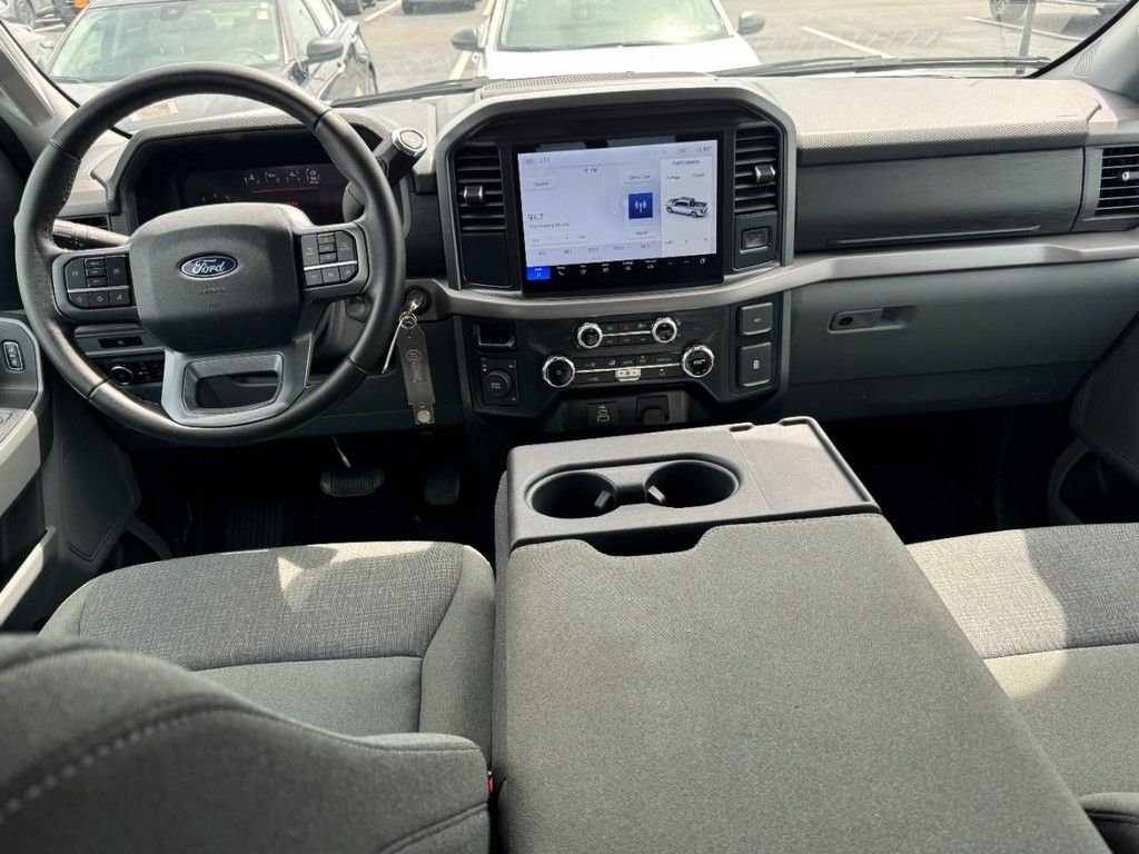 Used 2025 White Ford XLT image 11
