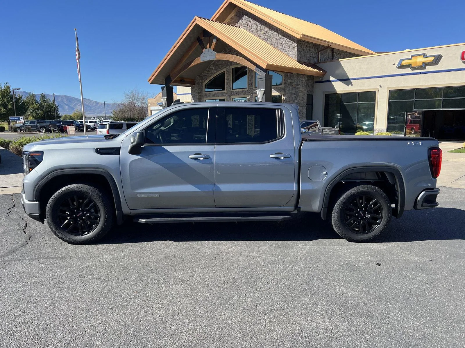 2024 GMC Sierra 1500 Elevation - Photo 9