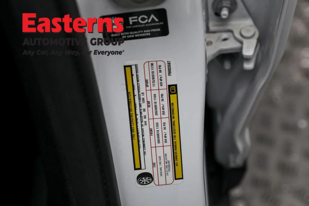 Used 2023 White Jeep Laredo image 35