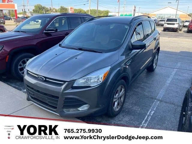 Used 2014 Gray Ford SE image 1