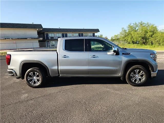 Used 2024 Silver GMC SLT 4x2 Crew Cab 5.75 ft. box 147.4 in. WB image 5