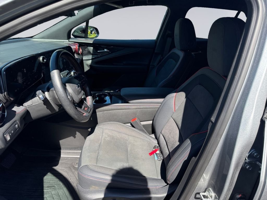 Used 2024 Gray Chevrolet RS image 16