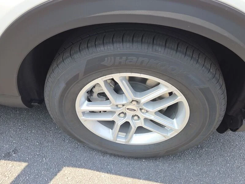 New 2026 Star White Metallic Tri-Coat Ford Active image 19