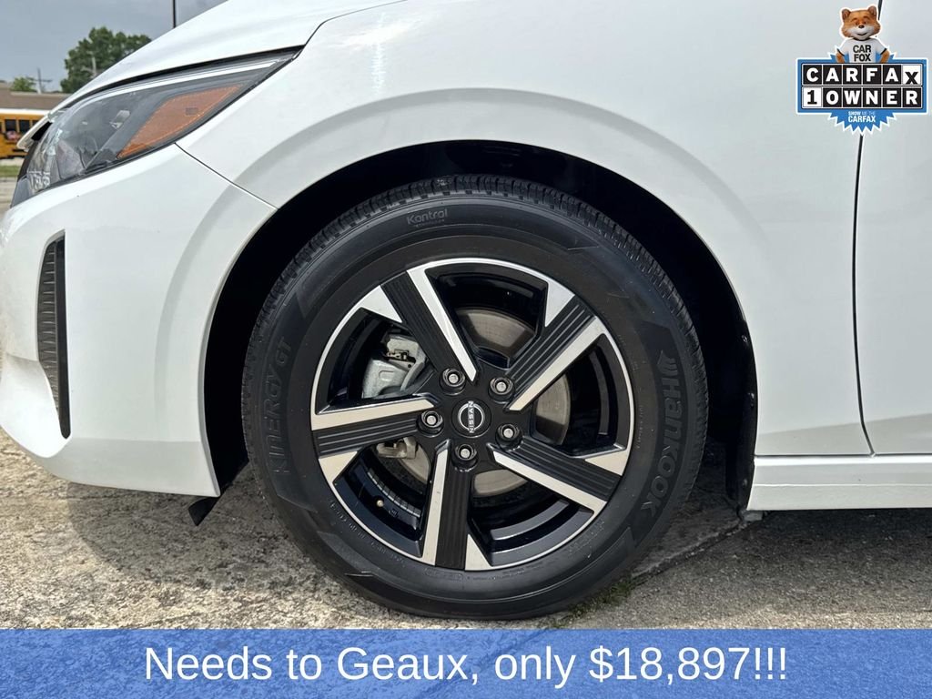 Used 2025 White Nissan SV image 6