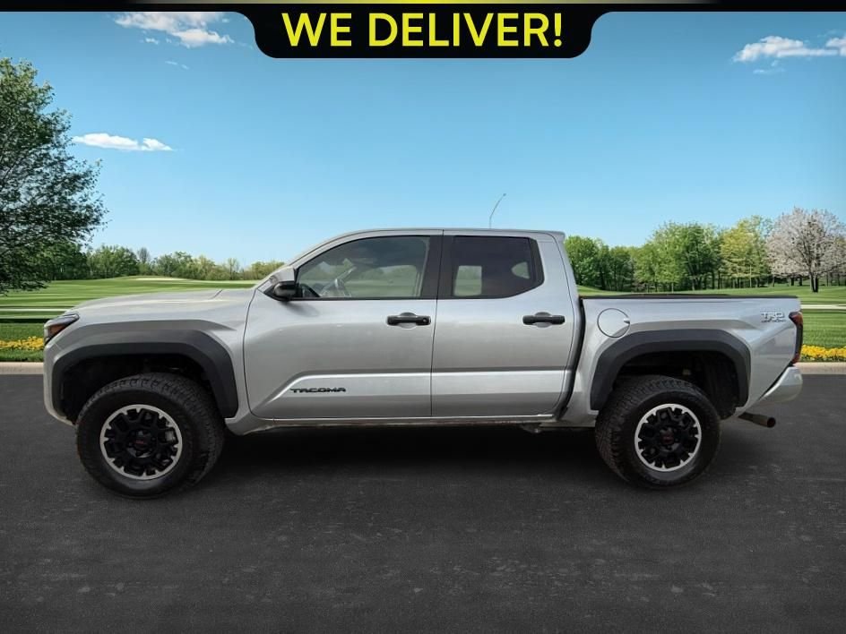 2024 Toyota Tacoma TRD Sport photo 2