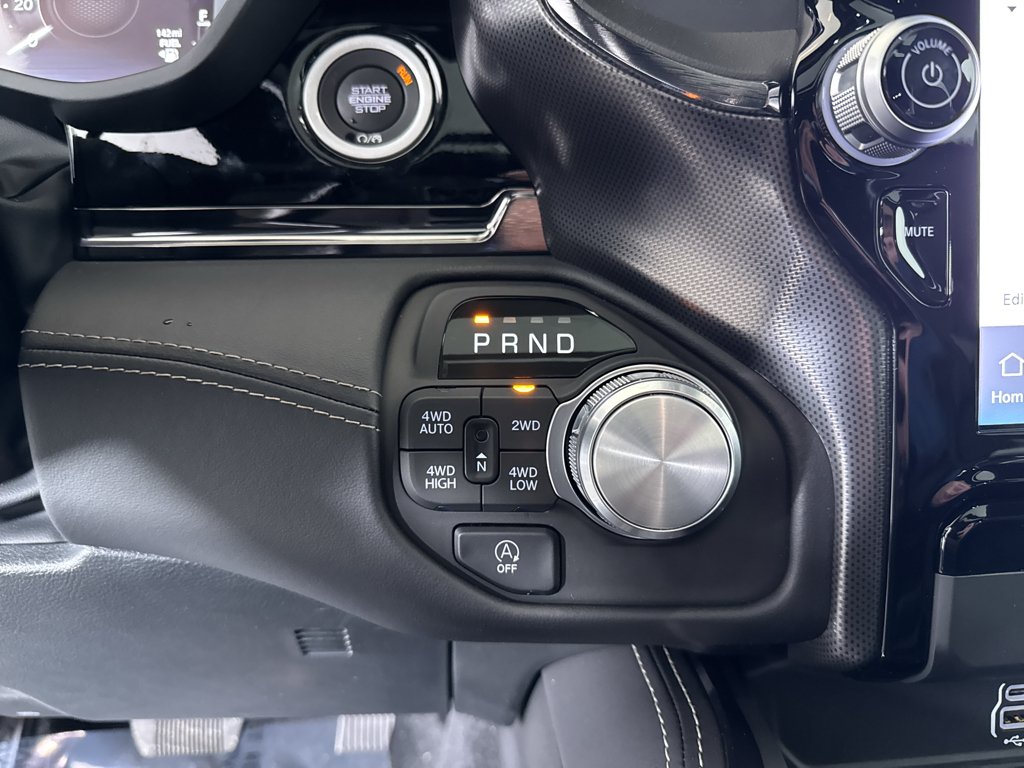2026 RAM 1500 Limited - Photo 24
