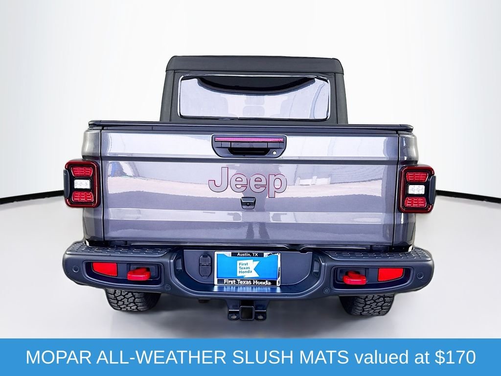 Used 2025 Granite Crystal Metallic Clearcoat Jeep Rubicon image 7