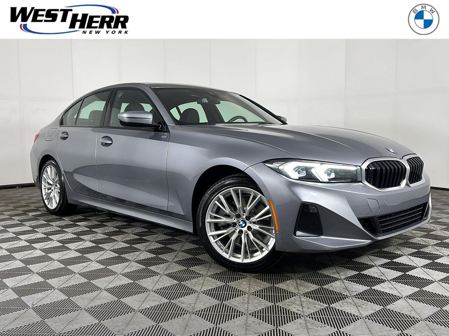 2023 BMW 3 Series 330i xDrive Sedan's photo