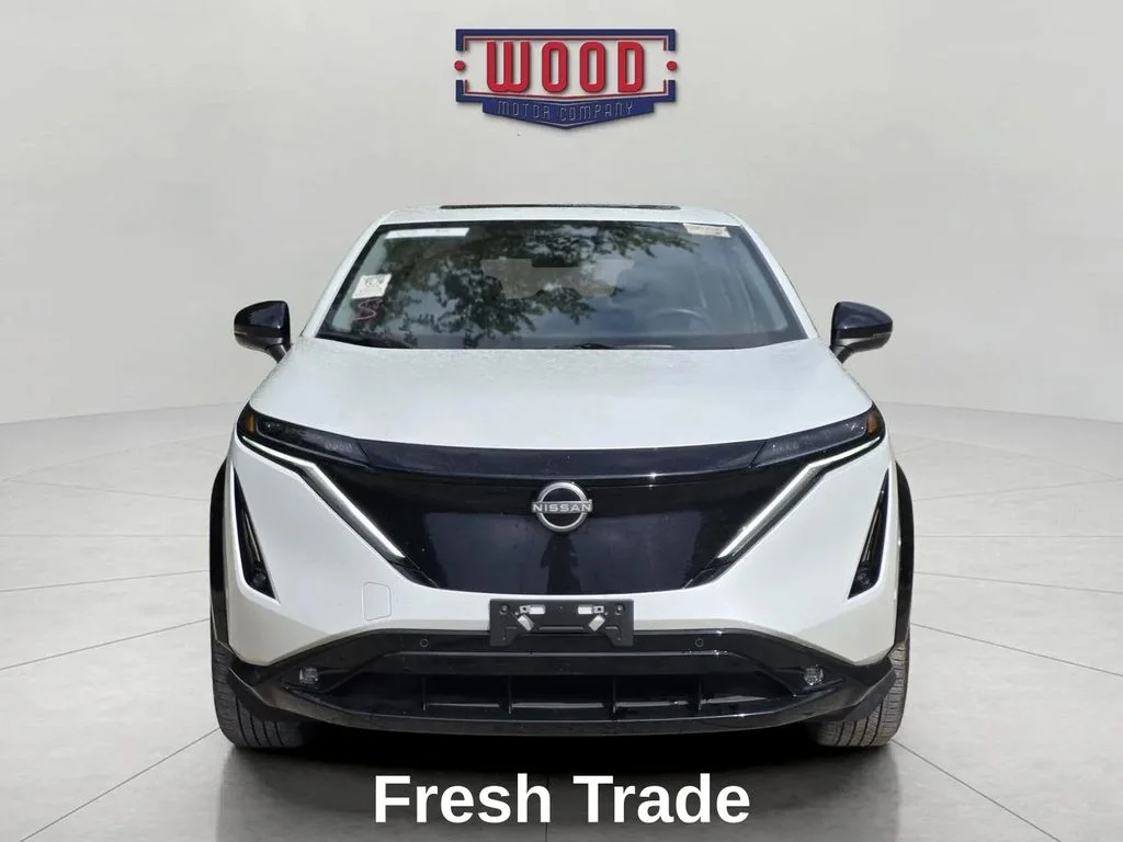 Used 2024 Everest White Pearl Tricoat Nissan Platinum+ e-4orce image 2