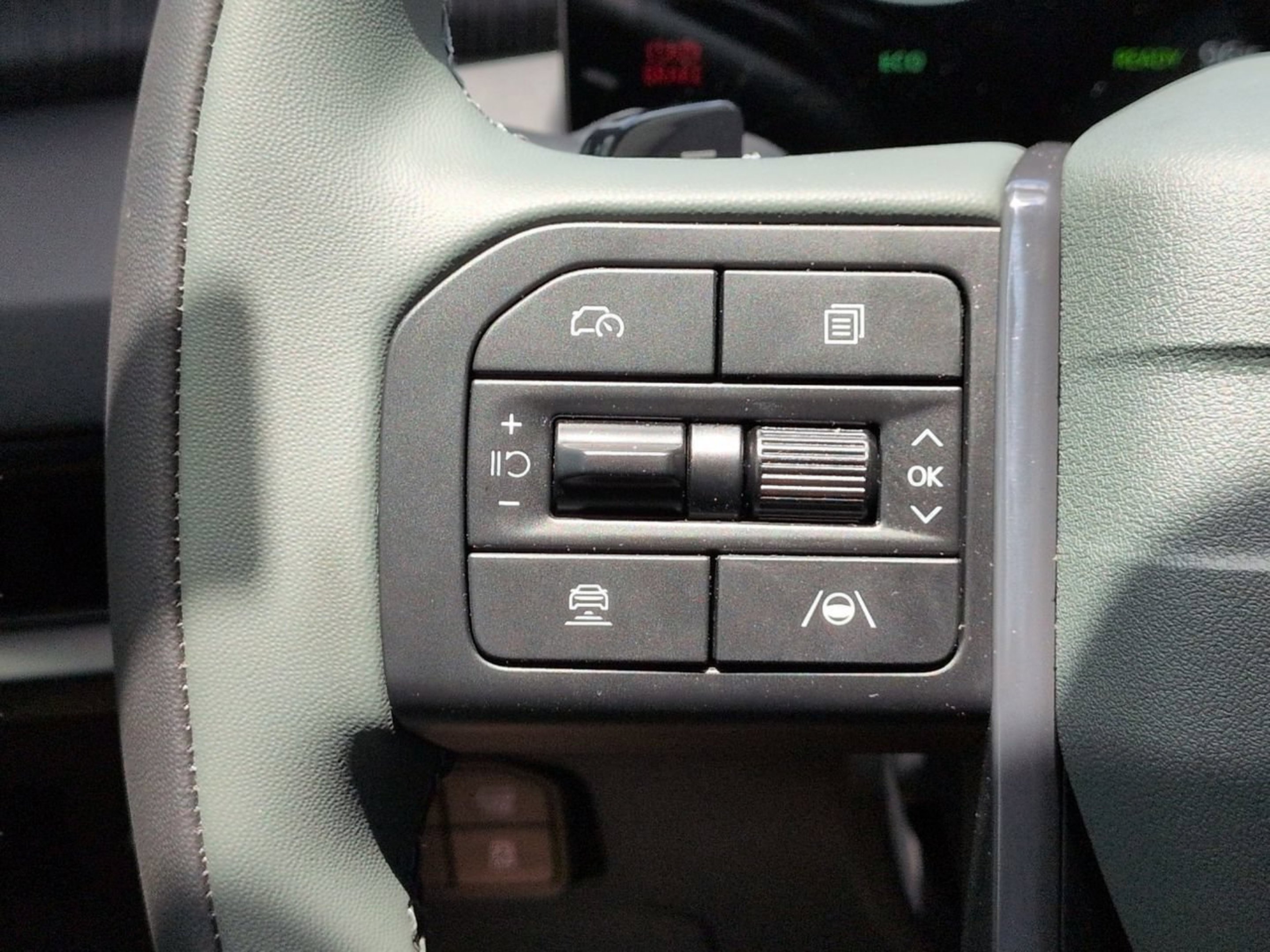 New 2027 Glacial White Pearl Kia X-Line SX-Prestige image 32