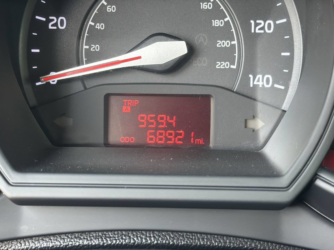 Used 2016 Bright Silver Metallic Kia LX image 28