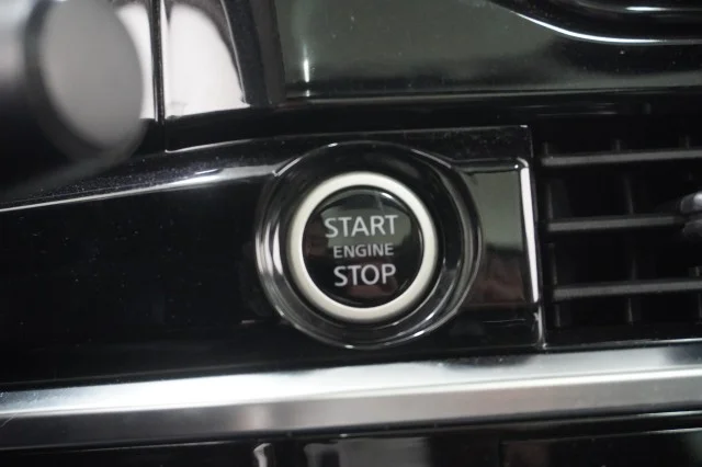 Used 2022 BLACK Nissan Platinum image 33