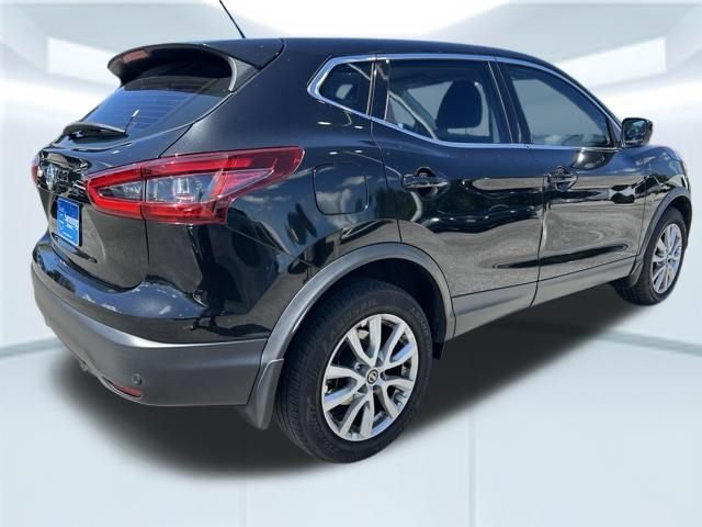 Used 2020 Black Nissan S image 6