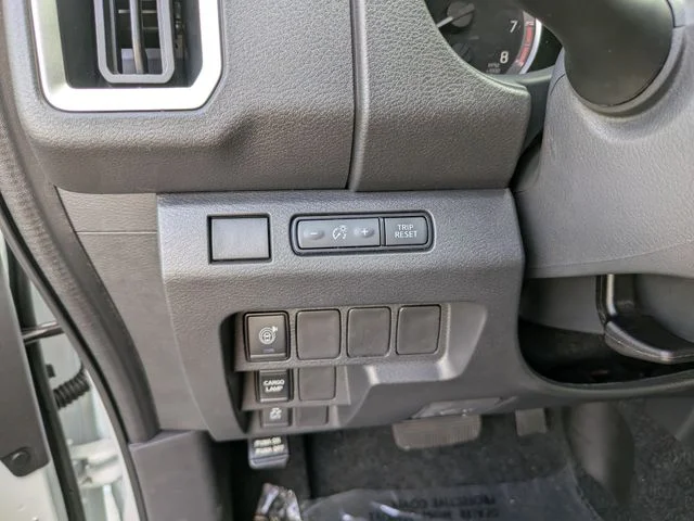 New 2026 Glacier White Nissan Crew Cab SV image 21