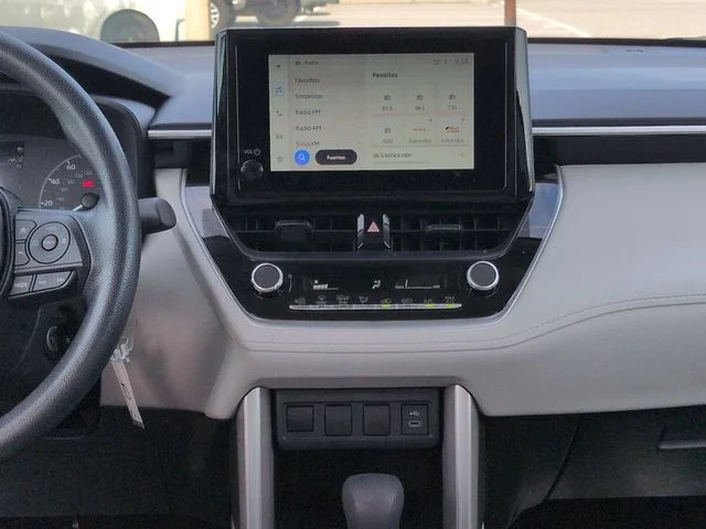 Certified Used 2024  Toyota L image 18