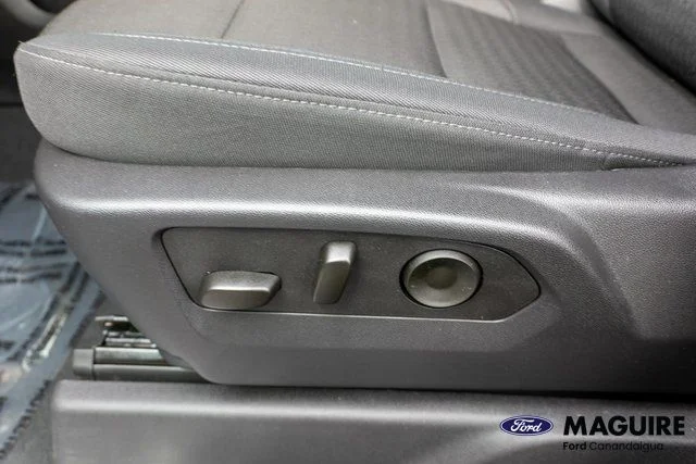Used 2025 White GMC Elevation image 19
