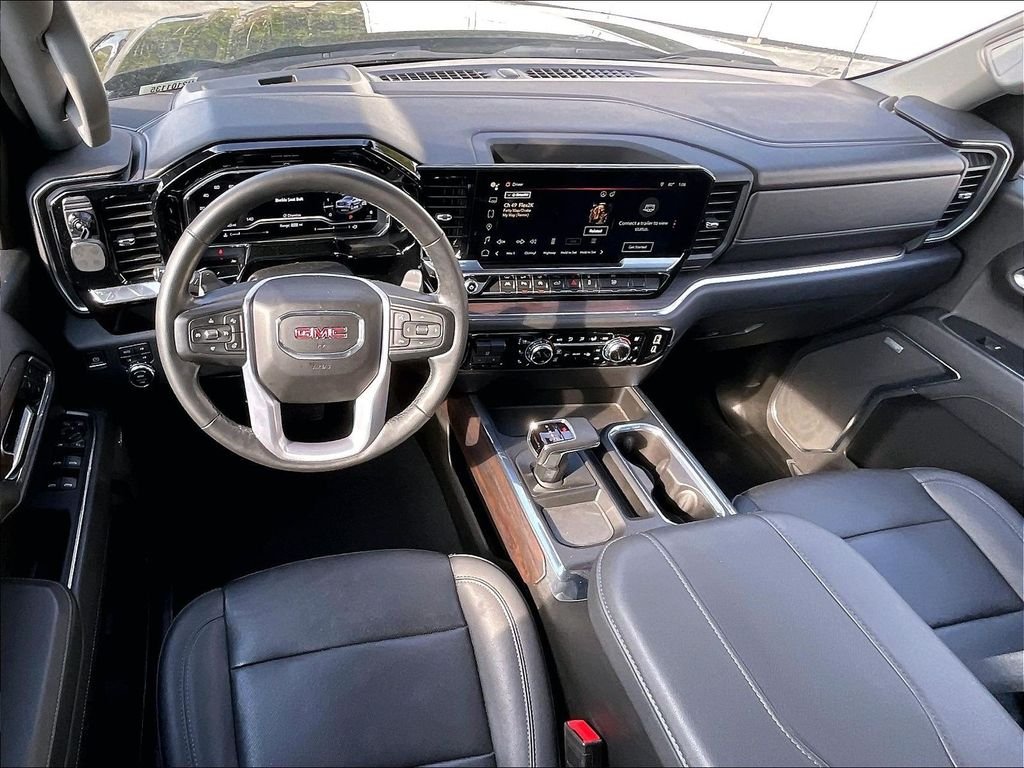 Used 2023 Black GMC SLT image 16