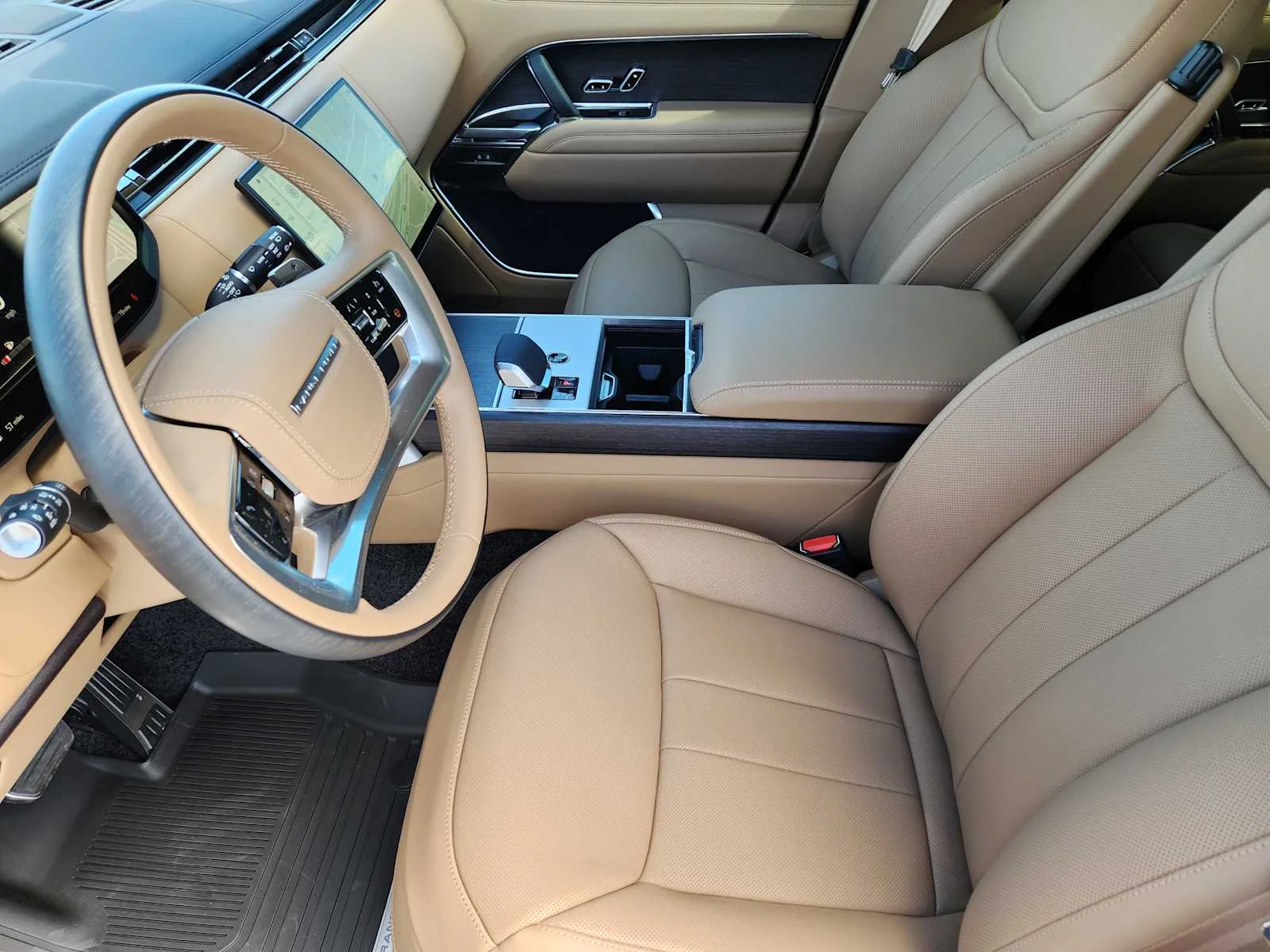 New 2026 British Racing Green LAND ROVER SE LWB 7-Seats / V8 image 12