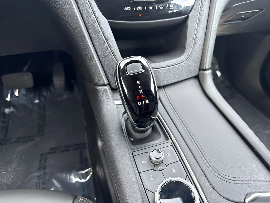 Used 2025 White Cadillac Premium Luxury image 18