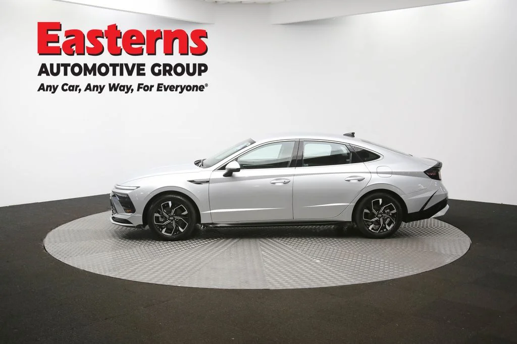Used 2024 Silver Hyundai SEL image 55