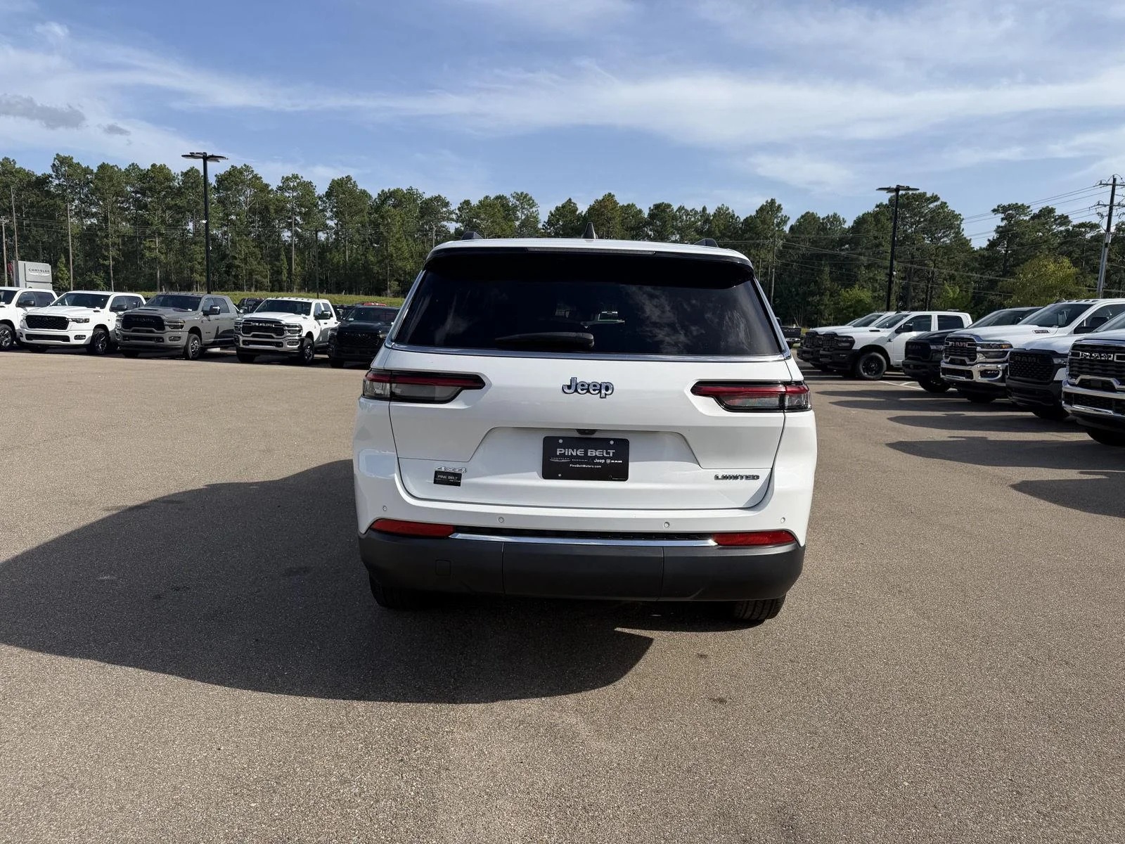 Used 2023 Bright White Clearcoat Jeep Limited image 5