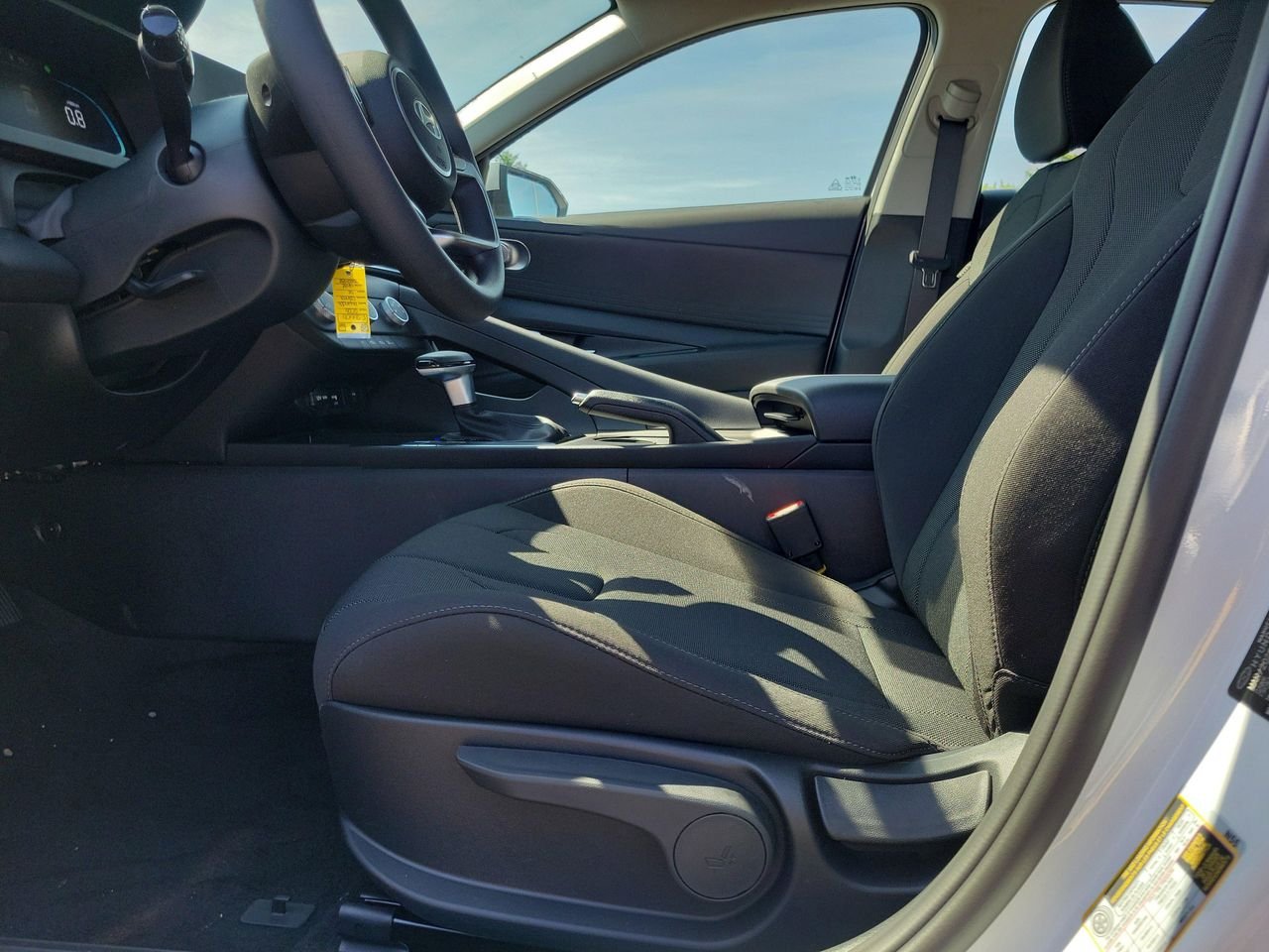 New 2026 Serenity White Hyundai SE image 16